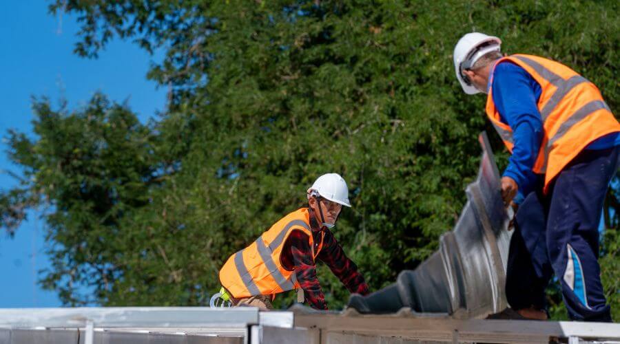 Professional residential roofers in Breaks, VA